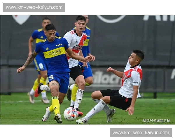 狂热萨尔萨碰撞极简武士道：当哥伦比亚遇上日本，足球不仅是竞技更是灵魂的博弈